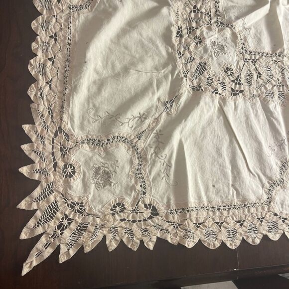 VTG Battenberg Cutwork Lace Ivory Linen Tablecloth Hand Embroidered W/6 Napkins - Picture 12 of 16